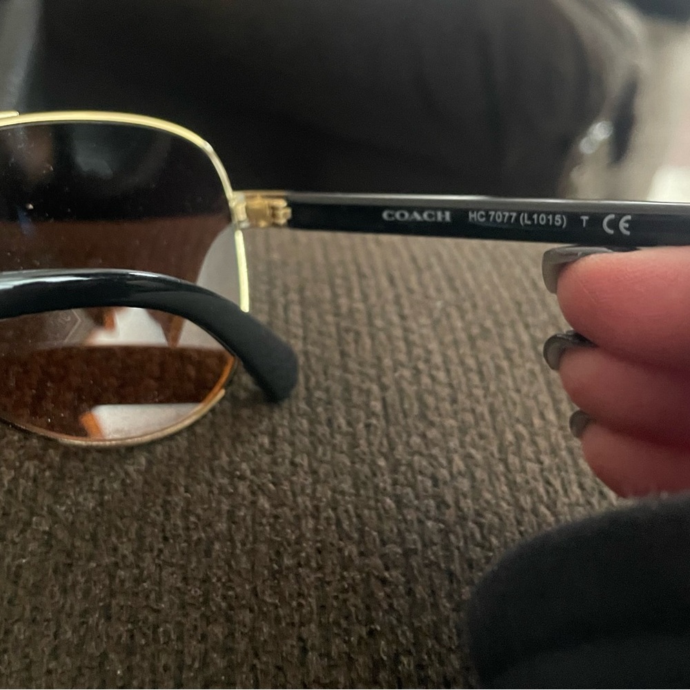 NWOT Coach Aviator Sunglasses